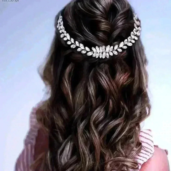 Luxury Bridal Crystal Hair Piece Comb - Picture 1 of 8